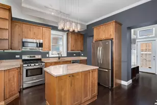 2120 W Race Ave, Chicago, IL 60612 - Photo 9
