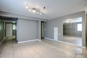2382 N Quaker Hollow Ln, Round Lake Beach, IL 60073 - Photo 21