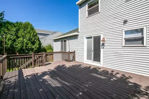 2382 N Quaker Hollow Ln, Round Lake Beach, IL 60073 - Photo 25