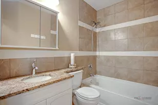 2382 N Quaker Hollow Ln, Round Lake Beach, IL 60073 - Photo 17