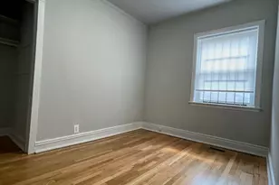 1955 W Sunnyside Ave, Chicago, IL 60640 - Photo 9