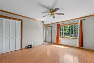 1072 N Highland Ave, Aurora, IL 60506 - Photo 3