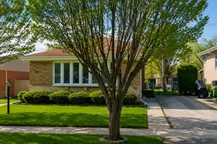 4639 Howard St, Skokie, IL 60076 - Photo 1