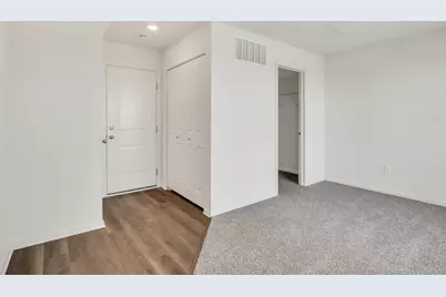 2706 Arrowhead Drive, Pingree Grove, IL 60140 - Photo 5