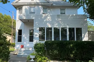 630 Bucklin St, Lasalle, IL 61301 - Photo 1