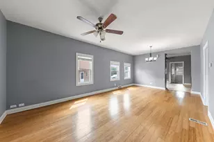 8019 46th St, Lyons, IL 60534 - Photo 5