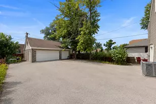 8019 46th St, Lyons, IL 60534 - Photo 25