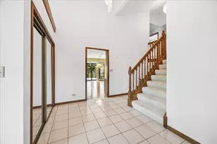 6037 Dunham Rd, Downers Grove, IL 60516 - Photo 7