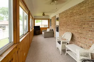 5065 Lamb Dr, Oak Lawn, IL 60453 - Photo 9
