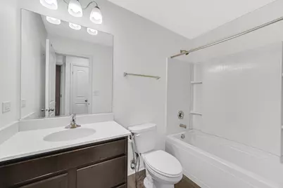 911 Charlton Lane, Naperville, IL 60563 - Photo 9