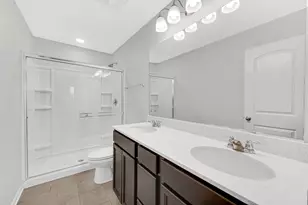 911 Charlton Ln, Naperville, IL 60563 - Photo 7