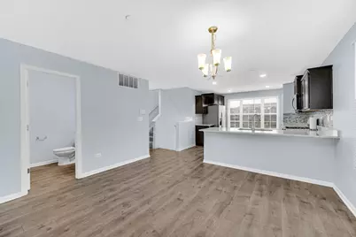 911 Charlton Lane, Naperville, IL 60563 - Photo 29
