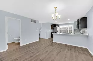 911 Charlton Ln, Naperville, IL 60563 - Photo 29