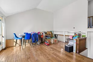 664 Claridge Cir, Hoffman Estates, IL 60169 - Photo 19