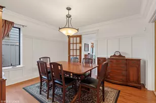 9435 Central Park Ave, Evanston, IL 60203 - Photo 11