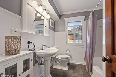 9435 Central Park Avenue, Evanston, IL 60203 - Photo 15