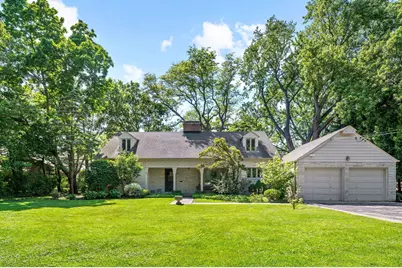 1360 Sunview Lane, Winnetka, IL 60093 - Photo 1