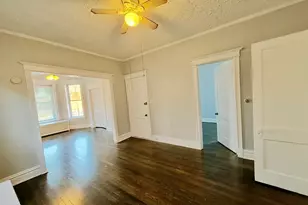743 E 69th Pl, Chicago, IL 60637 - Photo 3