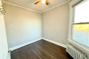 743 E 69th Pl, Chicago, IL 60637 - Photo 5