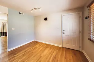 717 Seward St, Evanston, IL 60202 - Photo 11