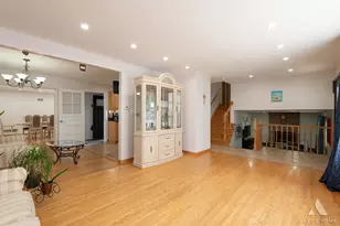 8140 W 91st St, Hickory Hills, IL 60457 - Photo 5