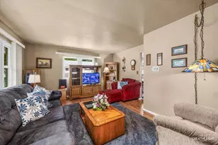 1602 Avalon Ave, Joliet, IL 60435 - Photo 3