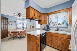 1602 Avalon Ave, Joliet, IL 60435 - Photo 7