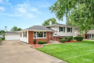1602 Avalon Ave, Joliet, IL 60435 - Photo 1