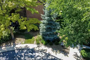 740 Saint Andrews Ln, Crystal Lake, IL 60014 - Photo 11