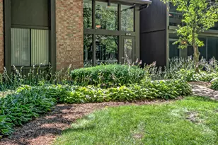 740 Saint Andrews Ln, Crystal Lake, IL 60014 - Photo 3
