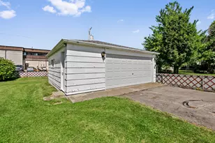 1870 Elizabeth Ln, Aurora, IL 60505 - Photo 21