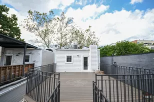 2043 W St Paul Ave, Chicago, IL 60647 - Photo 37