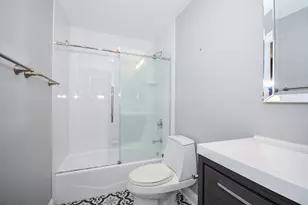 2043 W St Paul Ave, Chicago, IL 60647 - Photo 41