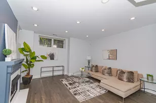 2043 W St Paul Ave, Chicago, IL 60647 - Photo 17
