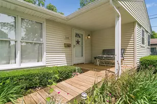 2102 George St, Rolling Meadows, IL 60008 - Photo 3