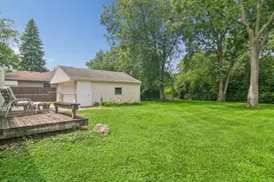 2102 George St, Rolling Meadows, IL 60008 - Photo 17