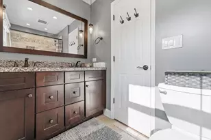 7046 W 72nd Pl, Chicago, IL 60638 - Photo 21