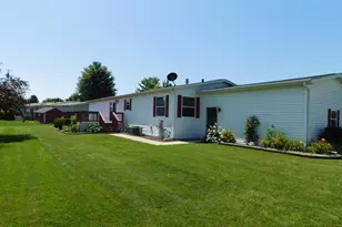 746 Mallard Cir, Sandwich, IL 60548 - Photo 13