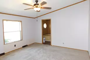 746 Mallard Cir, Sandwich, IL 60548 - Photo 7