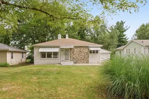 705 Dover Pl, Champaign, IL 61820 - Photo 3