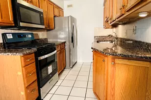 1511 N Windsor Dr, Arlington Heights, IL 60004 - Photo 5