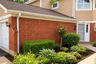 624 W Happfield Dr, Arlington Heights, IL 60004 - Photo 1