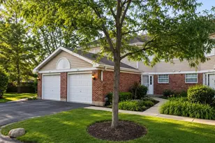 624 W Happfield Dr, Arlington Heights, IL 60004 - Photo 3