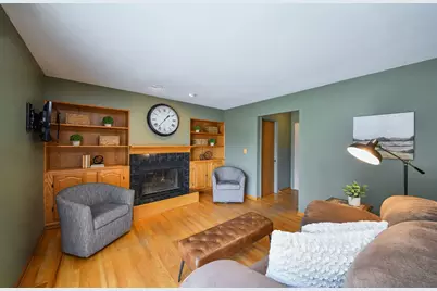 102 Juniper Drive, North Aurora, IL 60542 - Photo 11