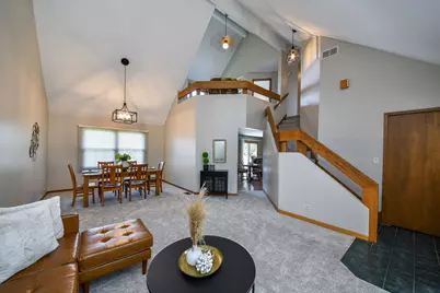 102 Juniper Drive, North Aurora, IL 60542 - Photo 5