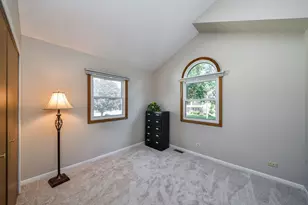 102 Juniper Dr, North Aurora, IL 60542 - Photo 17