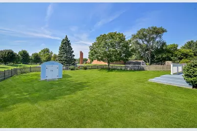102 Juniper Drive, North Aurora, IL 60542 - Photo 25