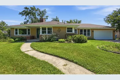 370 Oakwood Drive, Crete, IL 60417 - Photo 1