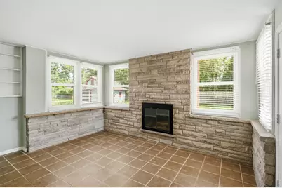 370 Oakwood Drive, Crete, IL 60417 - Photo 11