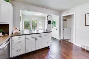 206 S Owen St, Mount Prospect, IL 60056 - Photo 9